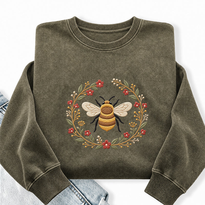 Embroidered Bee Wildflower Washed Crewneck Sweatshirt