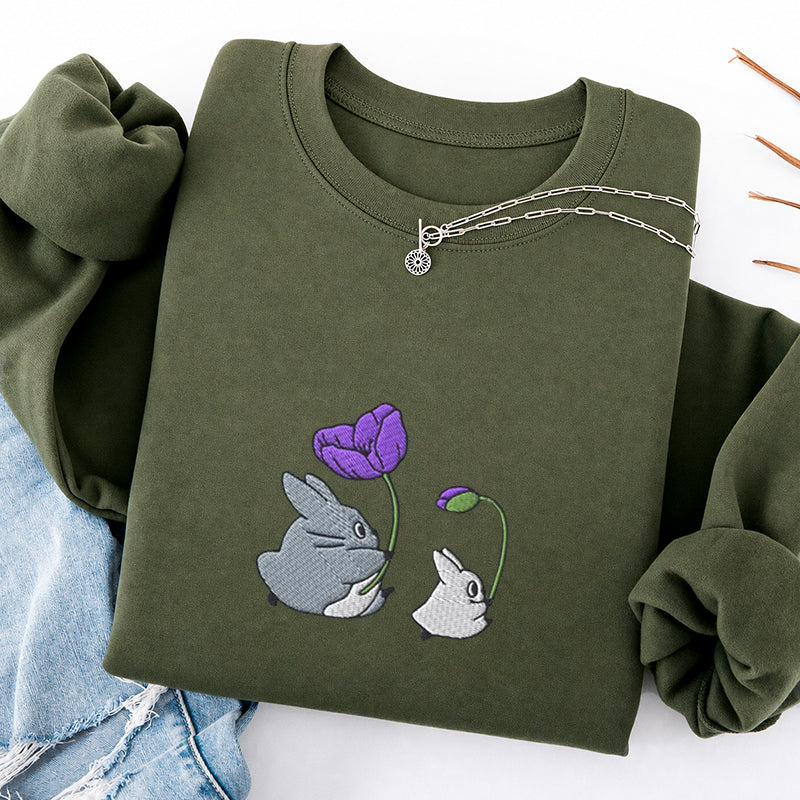 Embroidered Cute Cat Flowers Classic Crewneck Sweatshirt