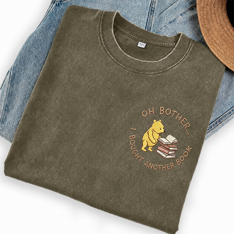 Embroidered Funny Bear Reading Books Washed Crew Neck T-Shirt