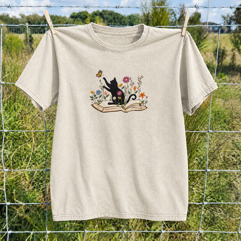 Embroidered Autumn Black Cat Book Washed Crew Neck T-Shirt