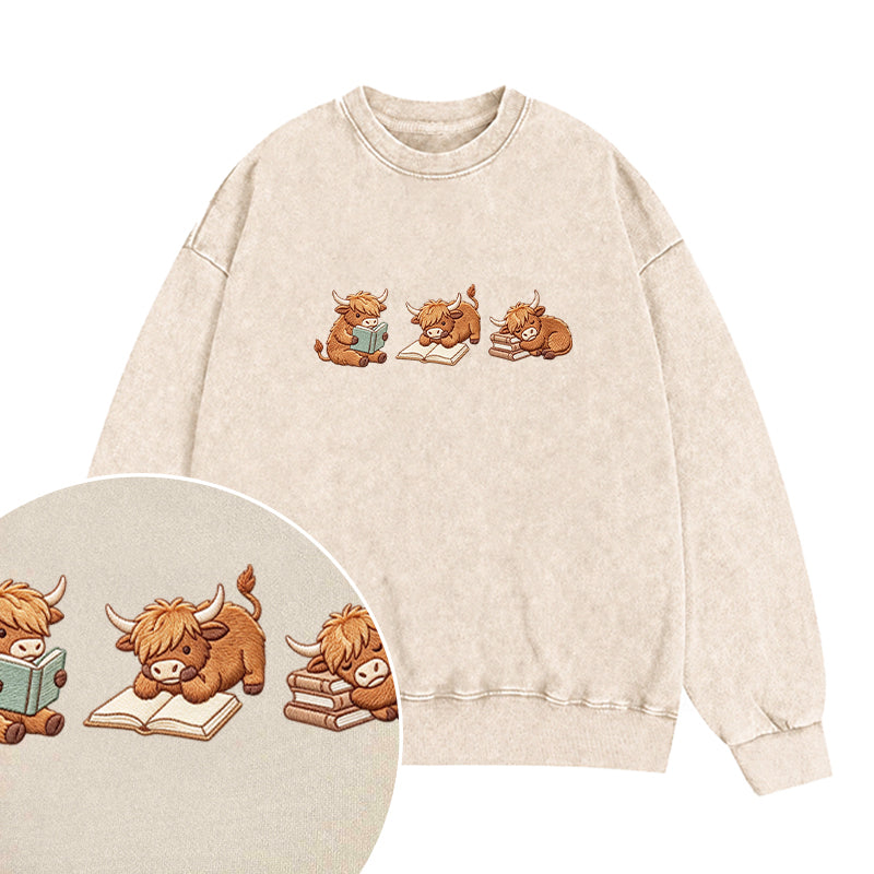 Embroidered Highland Cow Reading Washed Crewneck Sweatshirt