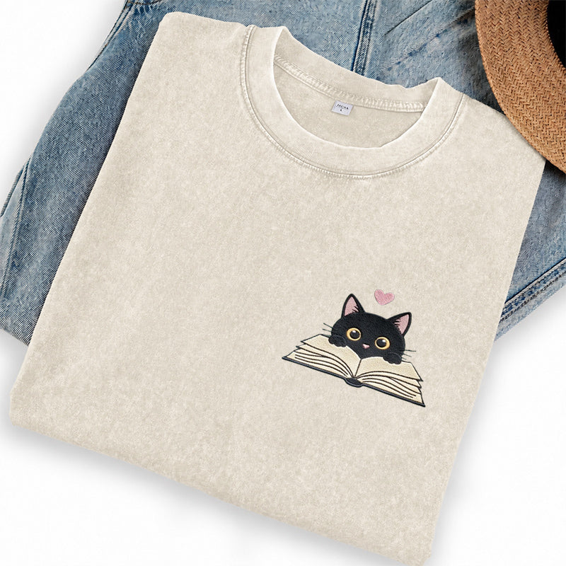 Embroidered Reading Black Cat Washed Crew Neck T-Shirt