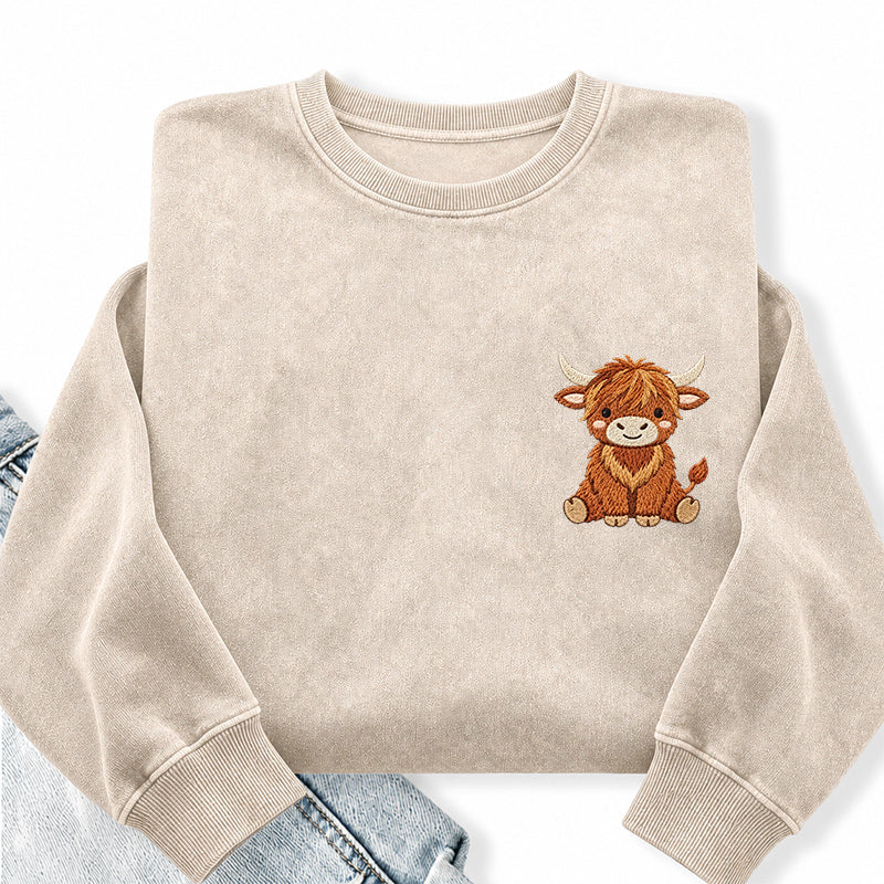 Embroidered Highland Cow Washed Crewneck Sweatshirt