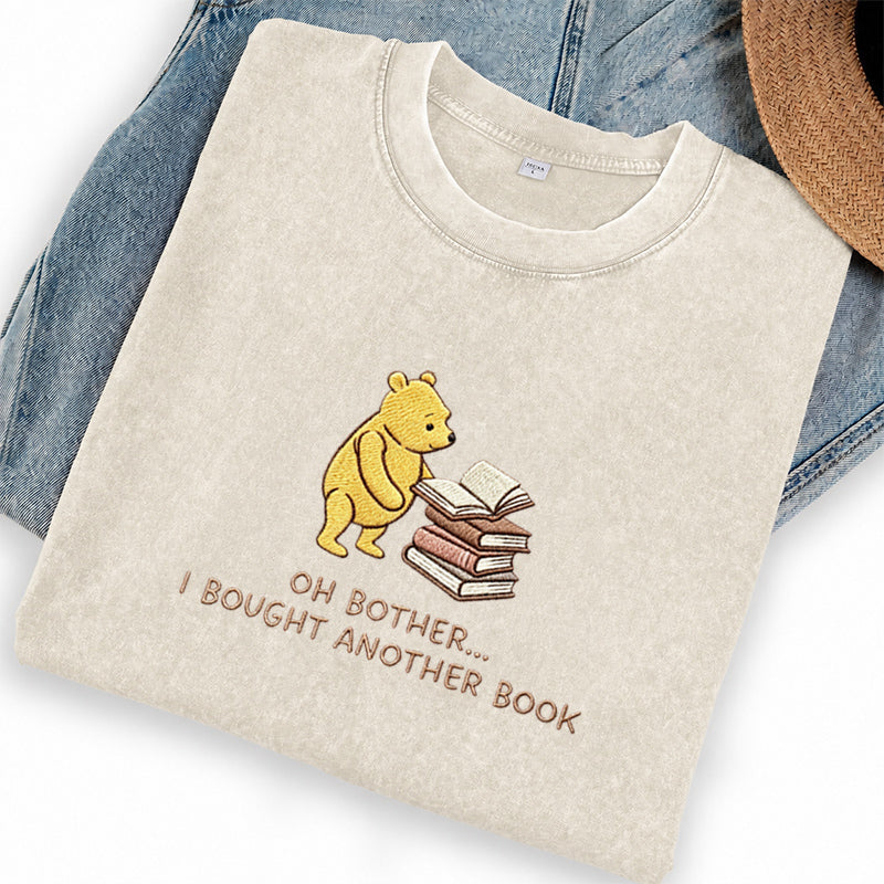 Embroidered Funny Bear Reading Books Washed Crew Neck T-Shirt