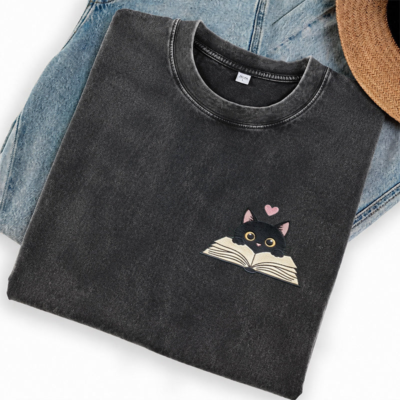 Embroidered Reading Black Cat Washed Crew Neck T-Shirt