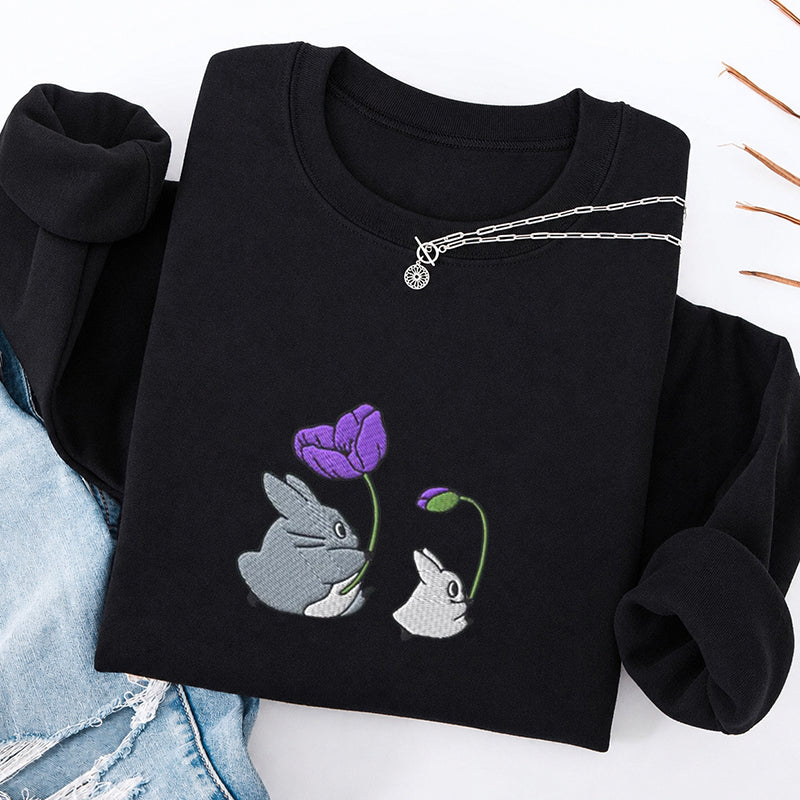 Embroidered Cute Cat Flowers Classic Crewneck Sweatshirt