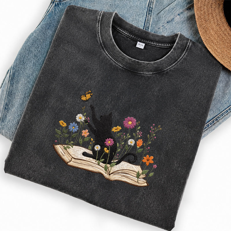 Embroidered Autumn Black Cat Book Washed Crew Neck T-Shirt
