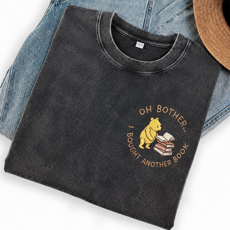 Embroidered Funny Bear Reading Books Washed Crew Neck T-Shirt