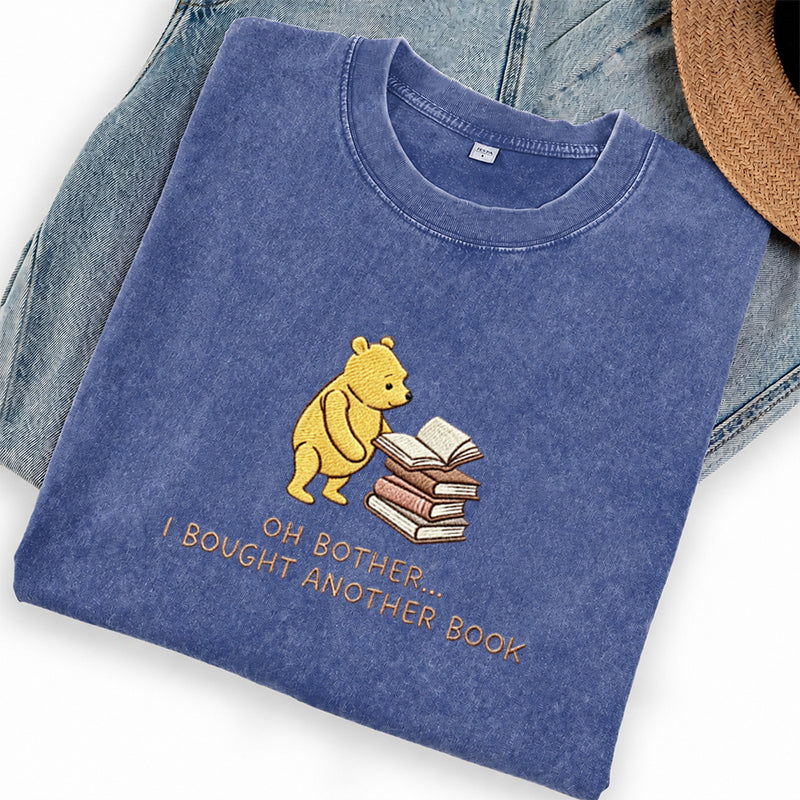 Embroidered Funny Bear Reading Books Washed Crew Neck T-Shirt