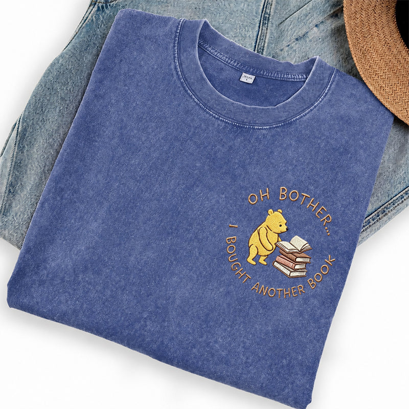 Embroidered Funny Bear Reading Books Washed Crew Neck T-Shirt