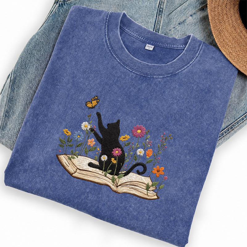 Embroidered Autumn Black Cat Book Washed Crew Neck T-Shirt