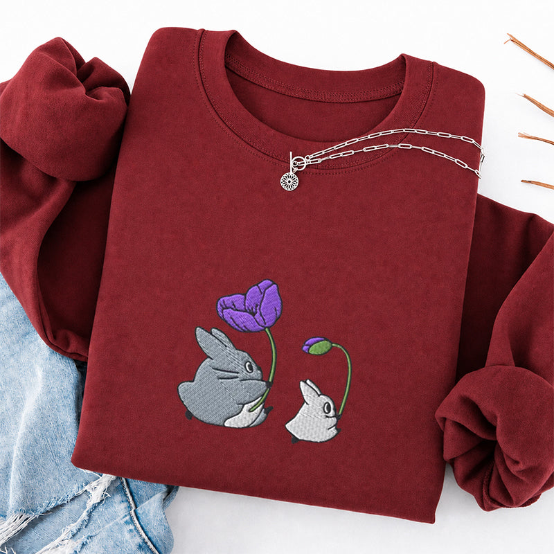 Embroidered Cute Cat Flowers Classic Crewneck Sweatshirt