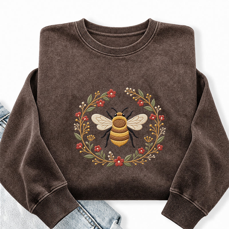 Embroidered Bee Wildflower Washed Crewneck Sweatshirt