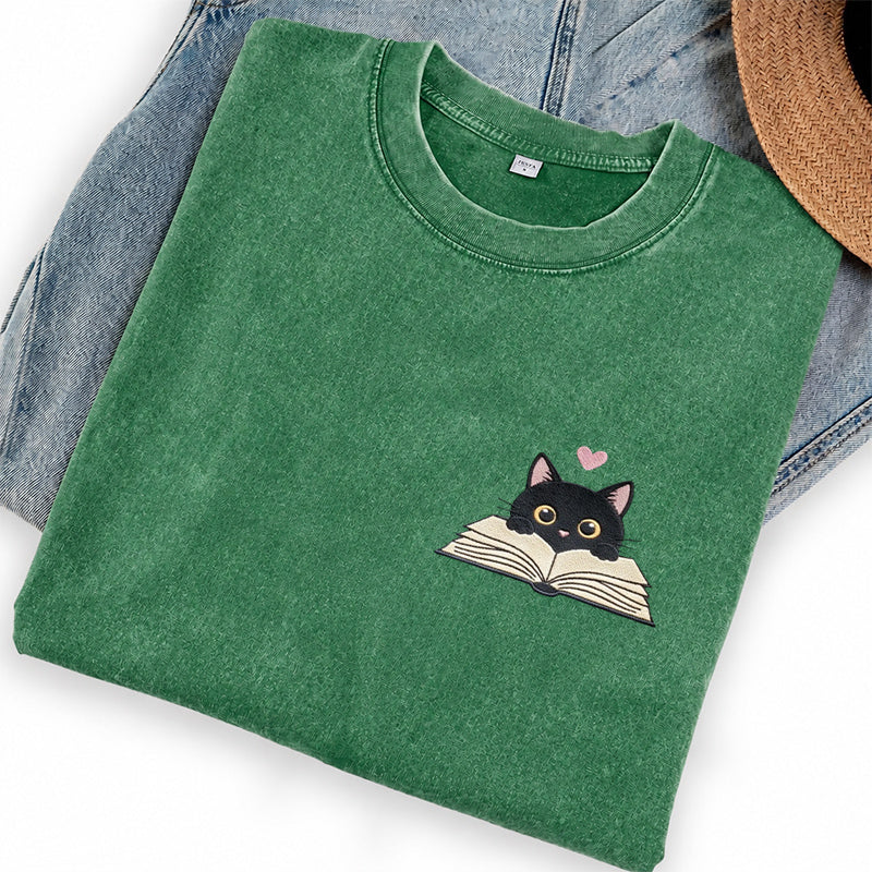 Embroidered Reading Black Cat Washed Crew Neck T-Shirt