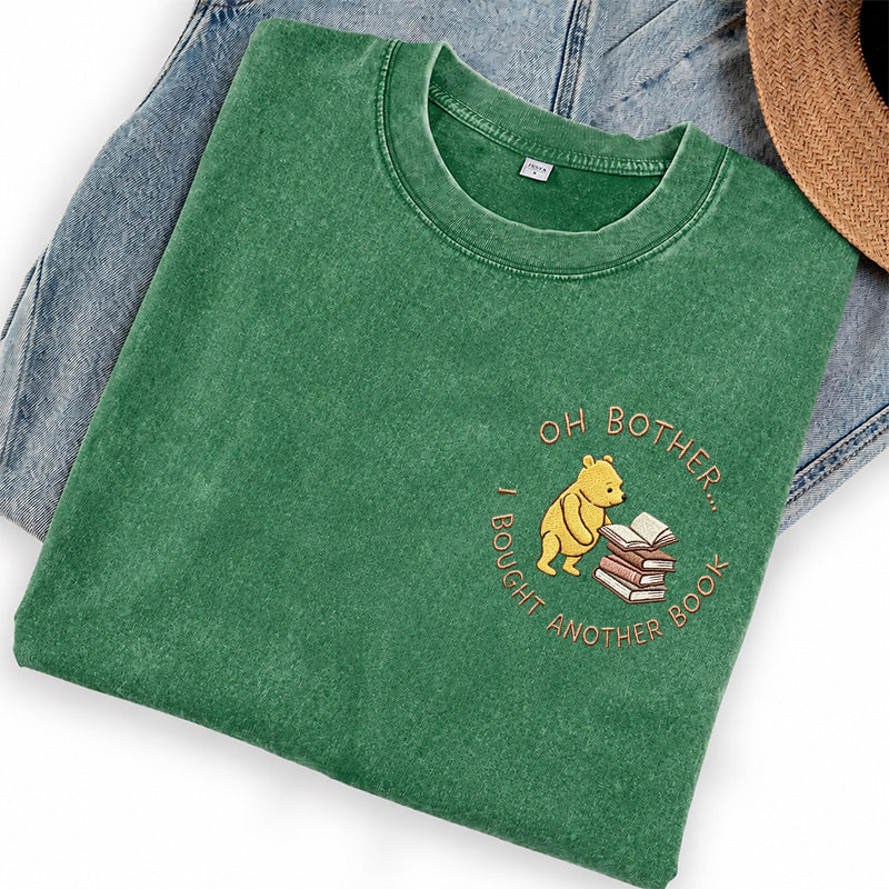 Embroidered Funny Bear Reading Books Washed Crew Neck T-Shirt