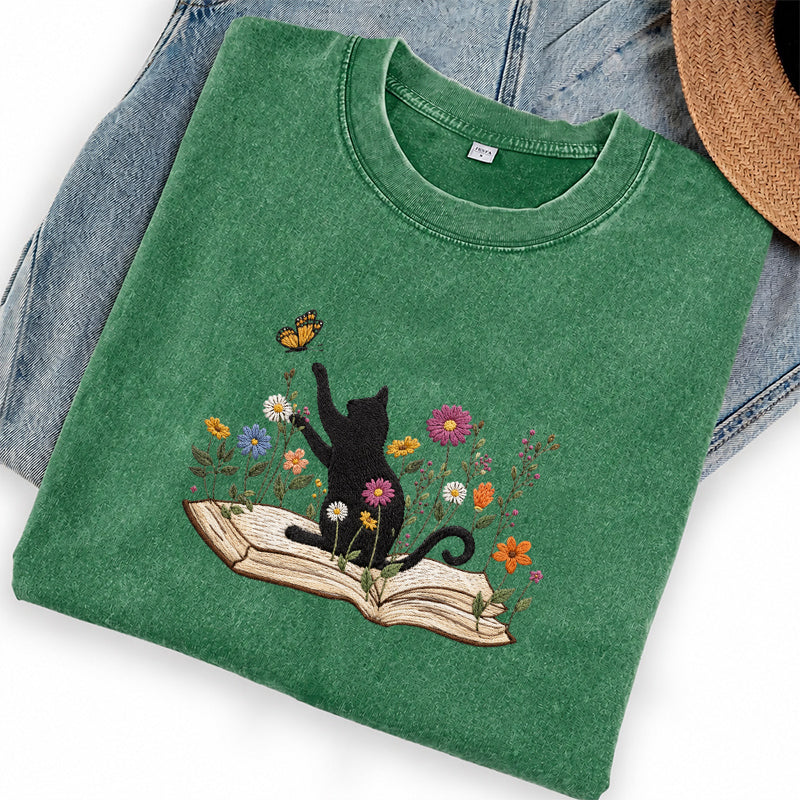 Embroidered Autumn Black Cat Book Washed Crew Neck T-Shirt