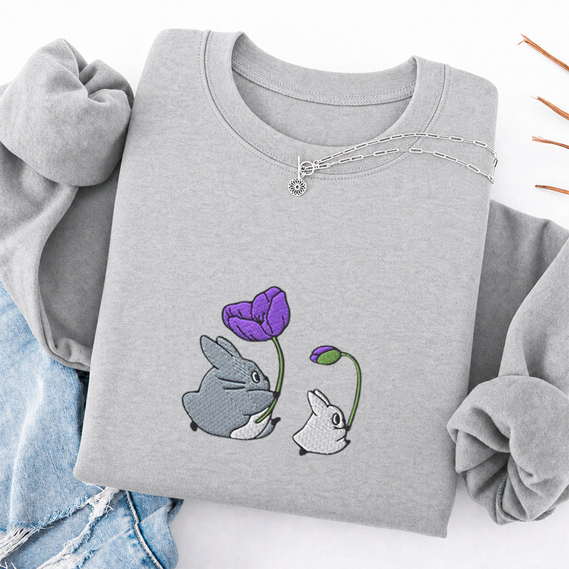 Embroidered Cute Cat Flowers Classic Crewneck Sweatshirt