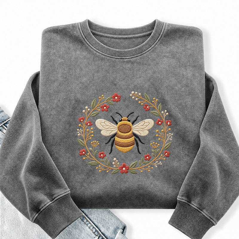Embroidered Bee Wildflower Washed Crewneck Sweatshirt
