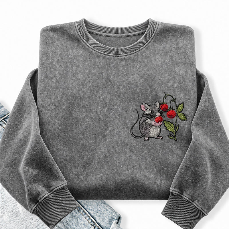 Embroidered Cottagecore Mouse Washed Crewneck Sweatshirt