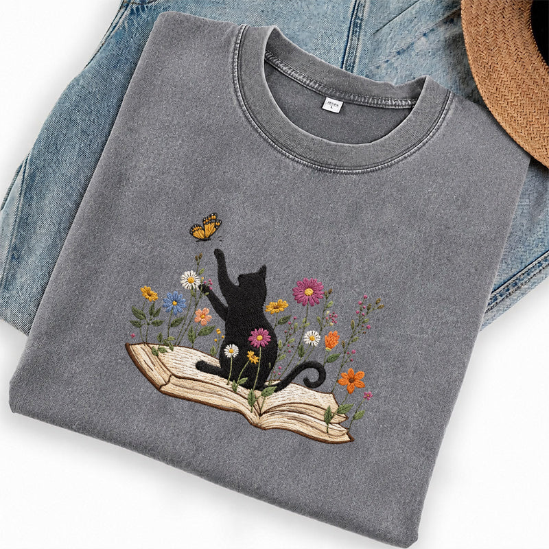 Embroidered Autumn Black Cat Book Washed Crew Neck T-Shirt