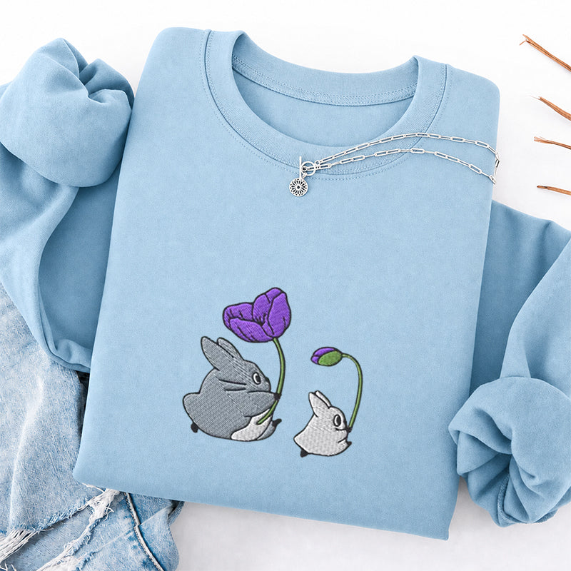 Embroidered Cute Cat Flowers Classic Crewneck Sweatshirt