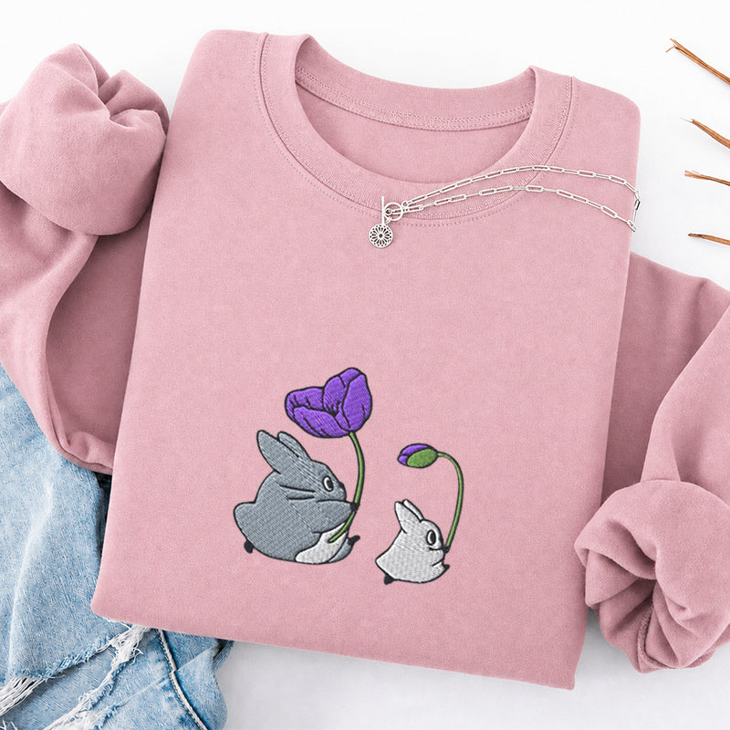 Embroidered Cute Cat Flowers Classic Crewneck Sweatshirt