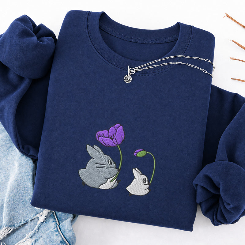 Embroidered Cute Cat Flowers Classic Crewneck Sweatshirt