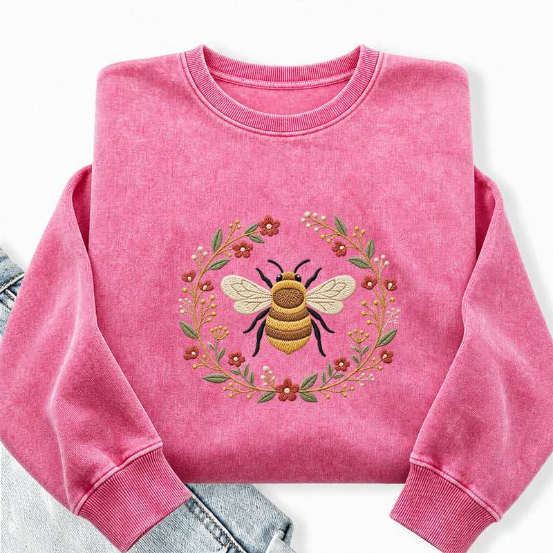 Embroidered Bee Wildflower Washed Crewneck Sweatshirt