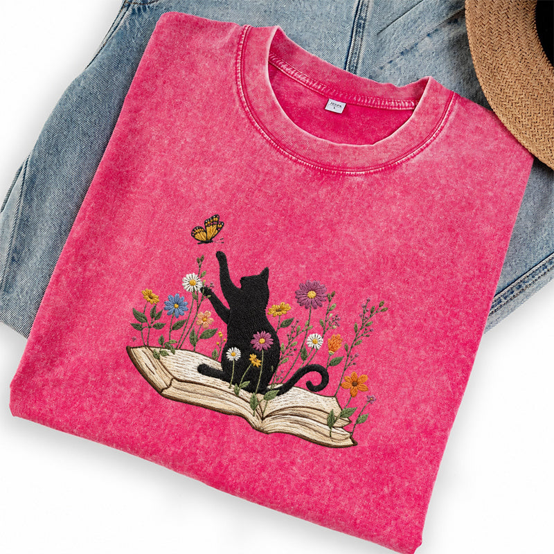 Embroidered Autumn Black Cat Book Washed Crew Neck T-Shirt