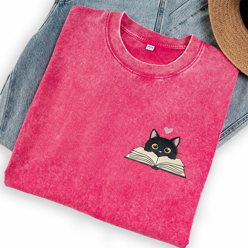 Embroidered Reading Black Cat Washed Crew Neck T-Shirt