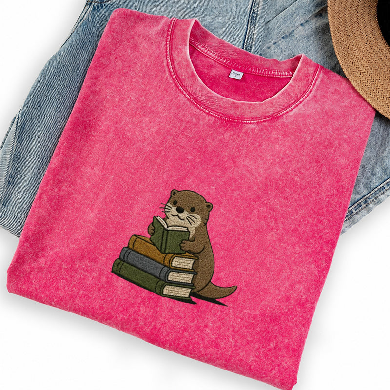 Embroidered Reading Otter Washed Crew Neck T-Shirt