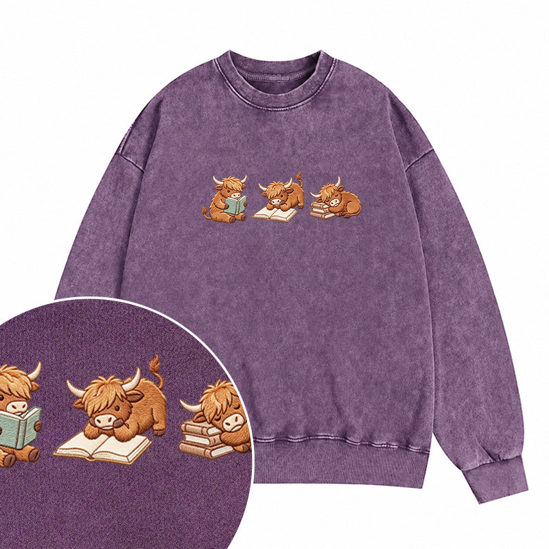 Embroidered Highland Cow Reading Washed Crewneck Sweatshirt