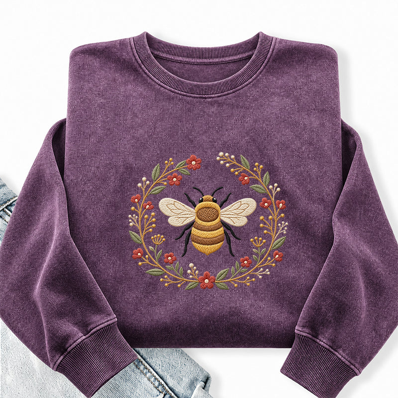 Embroidered Bee Wildflower Washed Crewneck Sweatshirt
