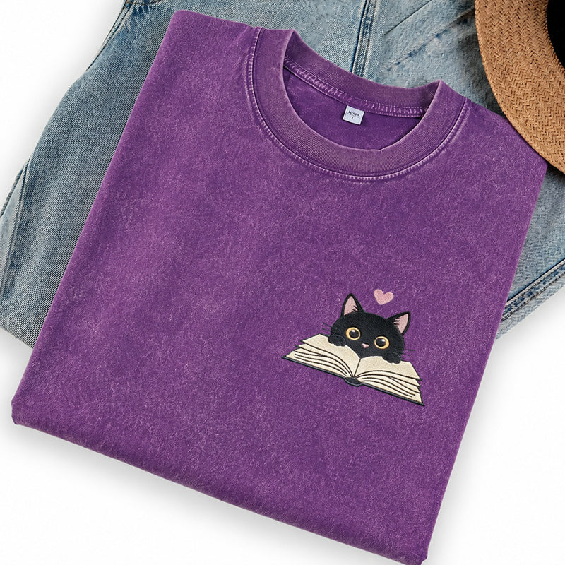 Embroidered Reading Black Cat Washed Crew Neck T-Shirt
