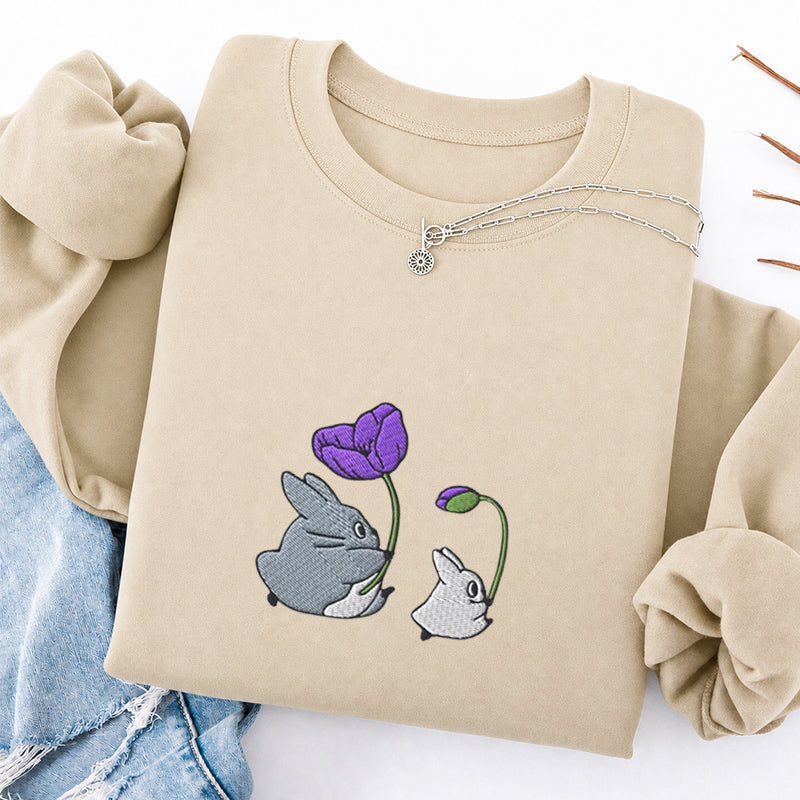 Embroidered Cute Cat Flowers Classic Crewneck Sweatshirt