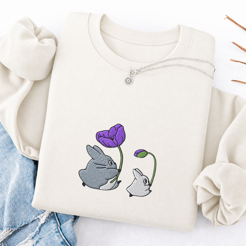 Embroidered Cute Cat Flowers Classic Crewneck Sweatshirt